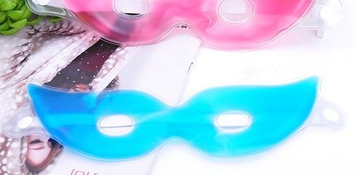 Pink or blue Gel Eye Masks For Black Eyes And Wrinkles