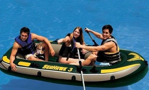 Comfortable 0.75mm PVC 3 Person Inflatable Boat Set Up With Oars
