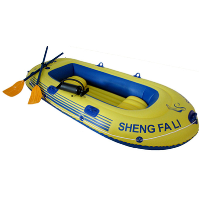 Barco inflable portátil del Pvc respetuoso del medio ambiente con los remos para la persona 3