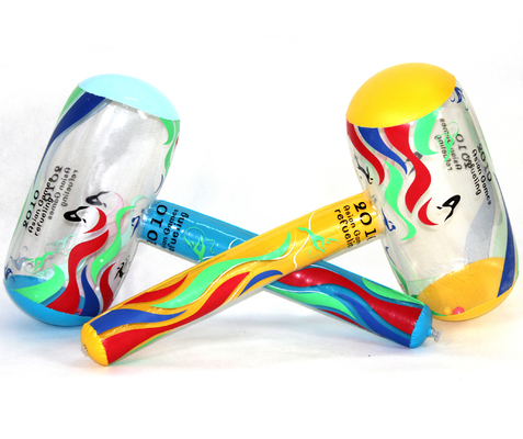 El agua inflable respetuosa del medio ambiente del PVC juega el mazo divertido del martillo para el partido